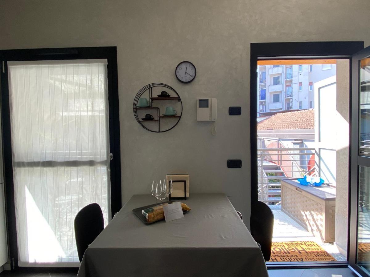 Apartament Casamartanavigli Mediolan Zewnętrze zdjęcie